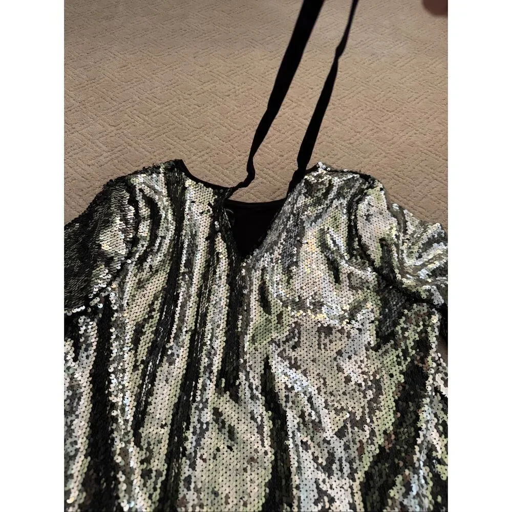 NWOT Design Lab Sequin Bell Sleeve Blouse - Picture 8 of 10
